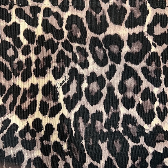 Clutch - Picture 4 of 4